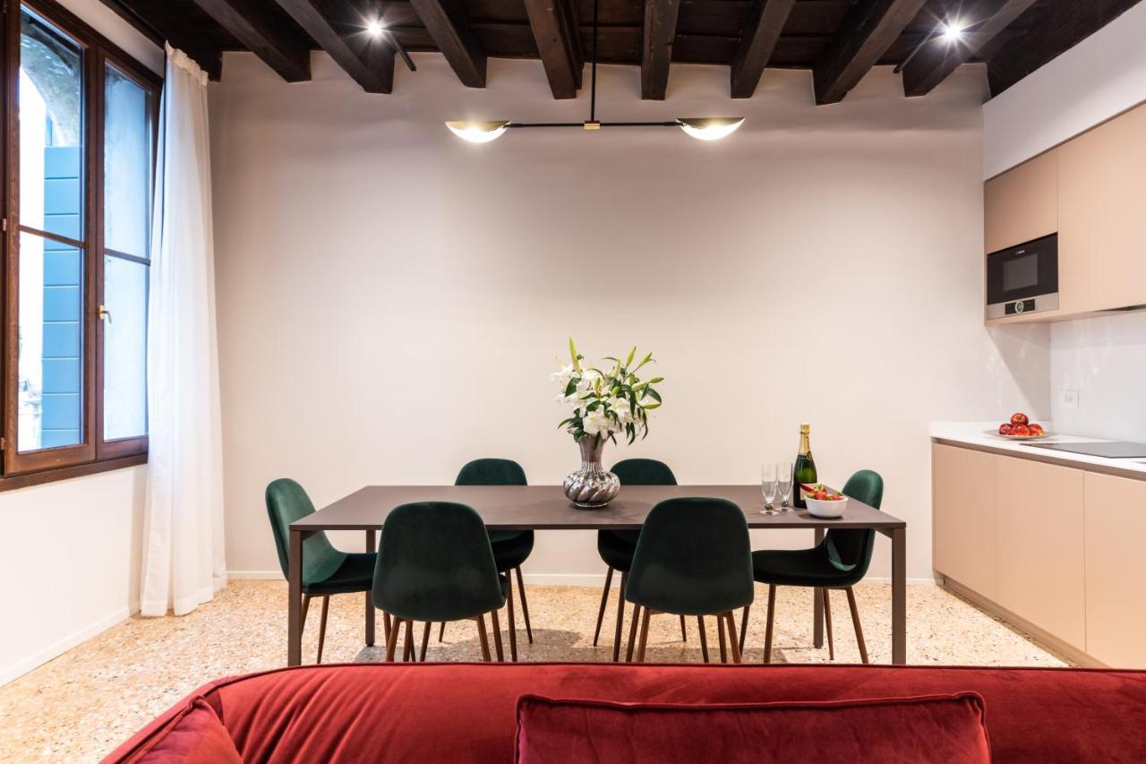 Palazzo Miracoli Apartments Venice Exterior photo